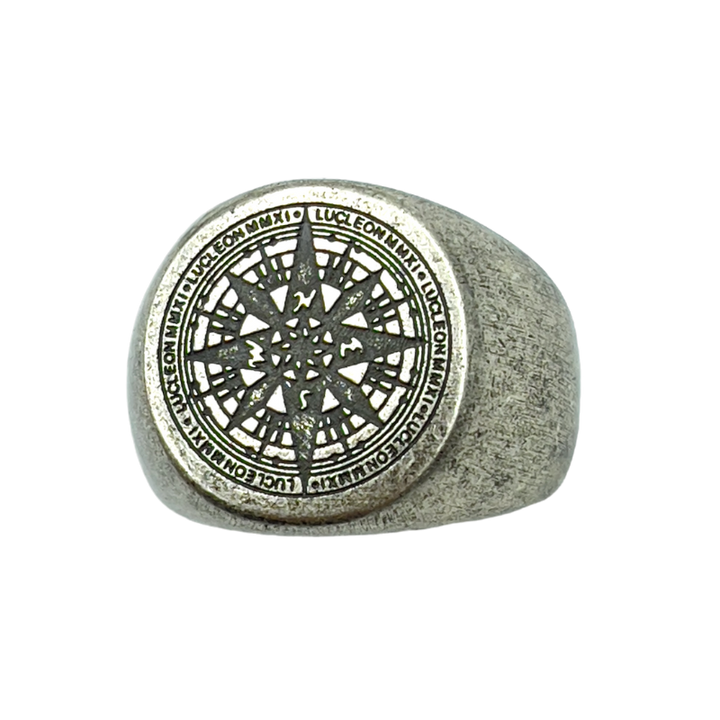 Vleee High-Quality Amulet Jewelry: Vintage Viking Compass Ring for Men, crafted in 316L Stainless Steel.