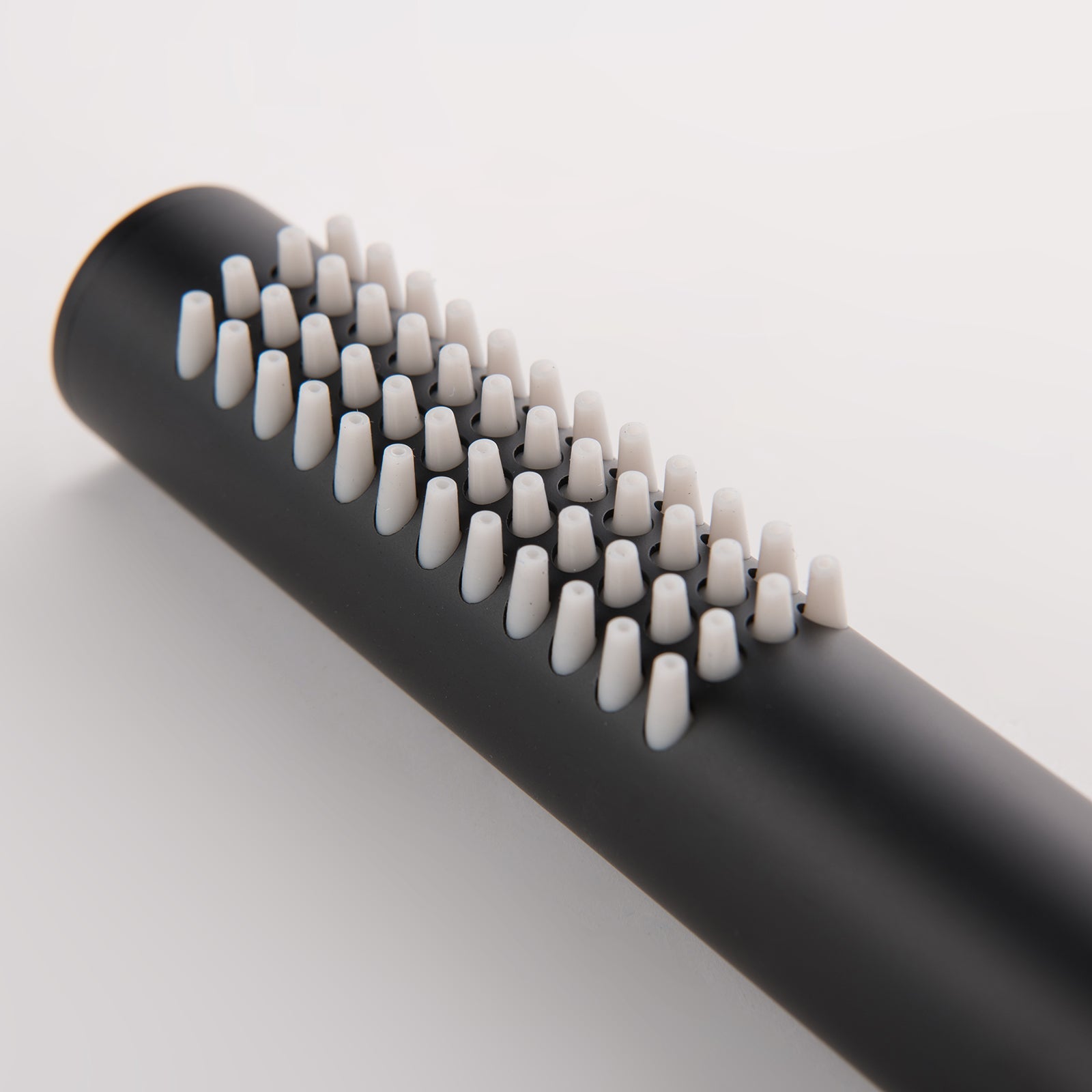 Discover the XYlivingstore Matte Black Concealed Shower System – a sleek, modern upgrade for your bathroom that combines minimalist design with exceptional functionality.