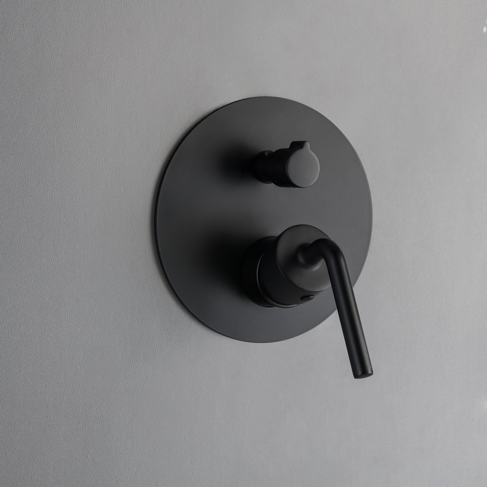Discover the XYlivingstore Matte Black Concealed Shower System – a sleek, modern upgrade for your bathroom that combines minimalist design with exceptional functionality.