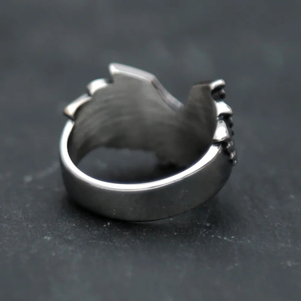 Vleee Vintage Gothic Angel Wings Ring: Men's Stainless Steel Cycling Ring with a Fashionable touch of Free-Flying Wings.
