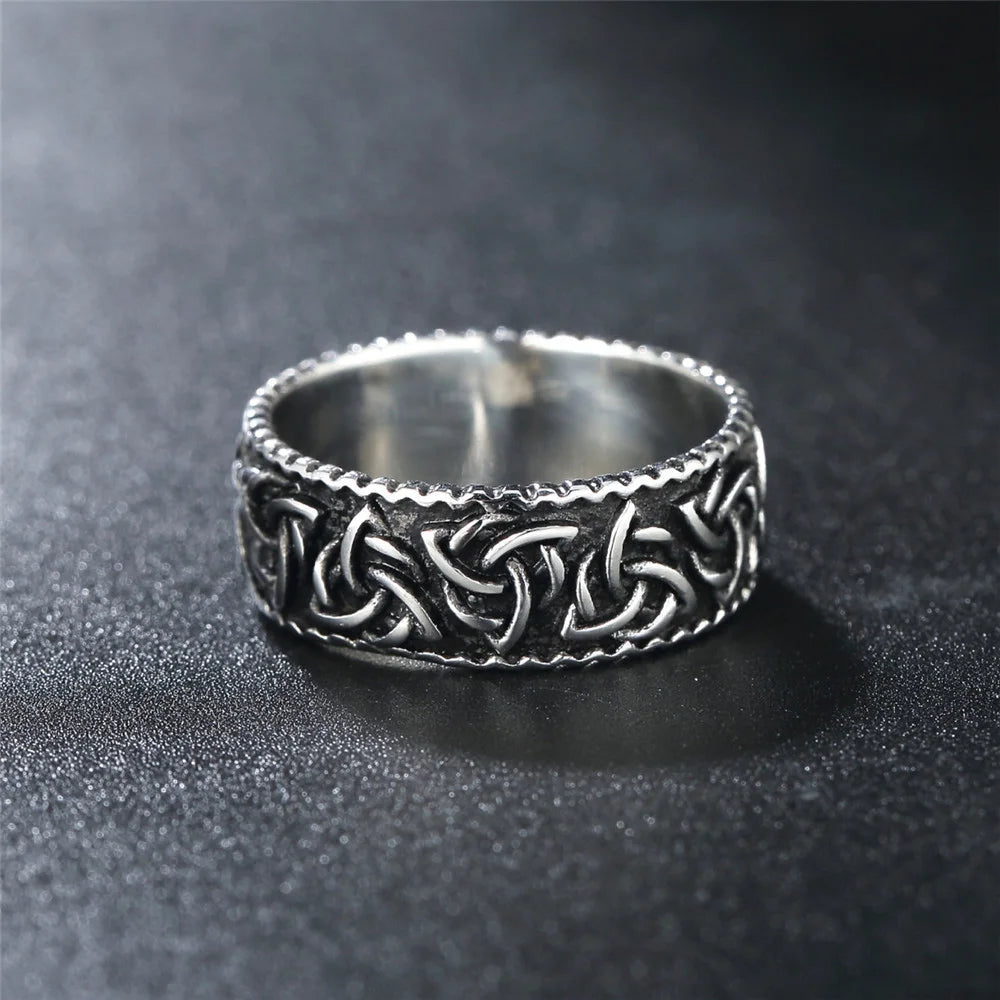 Vleee Vintage Nordic Stainless Steel Viking Ring: Men's Amulet with Odin, Celtic Knot, and Trinity Elements.