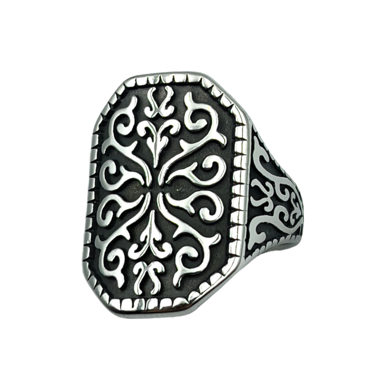 Vleee New Retro Design: Creative Ethnic Pattern Ring for Men and Women, crafted in 316L Stainless Steel.