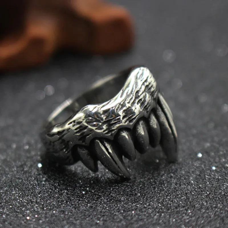 Vleee Vamp Fangs Punk Gothic Ring: Men's Trendy Personality Accessory. Wholesale Jewelry Gift.