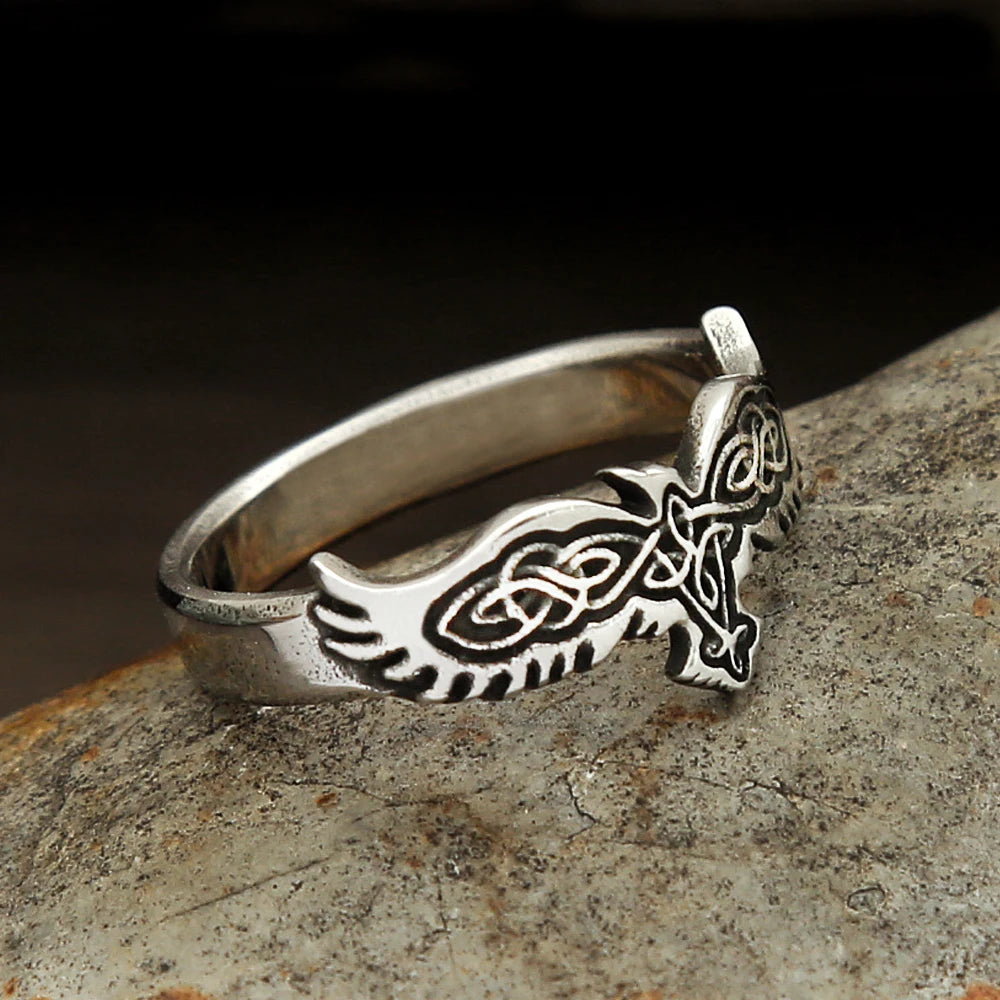Vleee Little Crow Ring: Nordic Viking-inspired Punk Stainless Steel Ring, featuring a Retro Simple Celtic Knot design for both Men and Women.