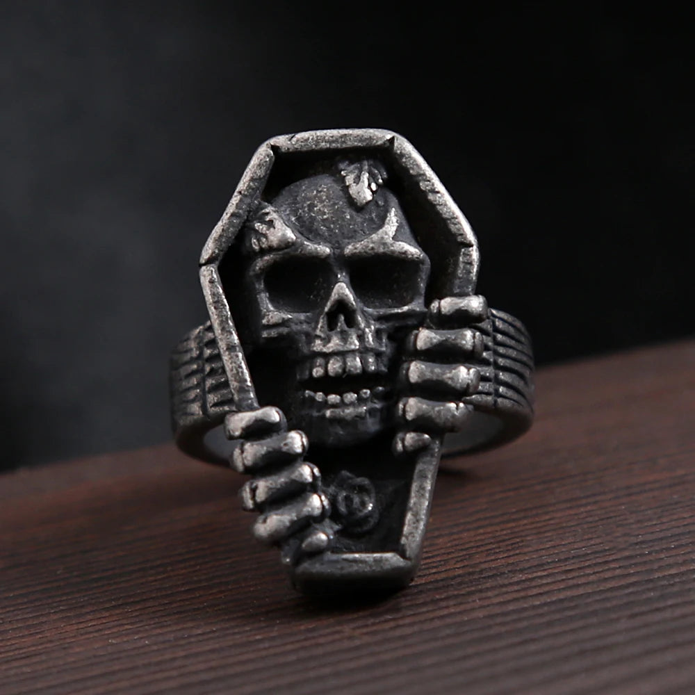 Vleee Vintage Black Vampire Skull Ring: Retro Punk Stainless Steel Fashion, showcasing a Unique Coffin Design for Men.