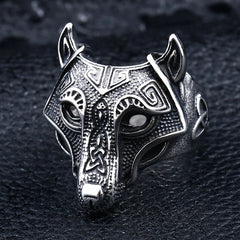 Vleee Vintage Viking Wolf Head Ring: Men's Nordic Stainless Steel Ring with Celtic Knot Design.
