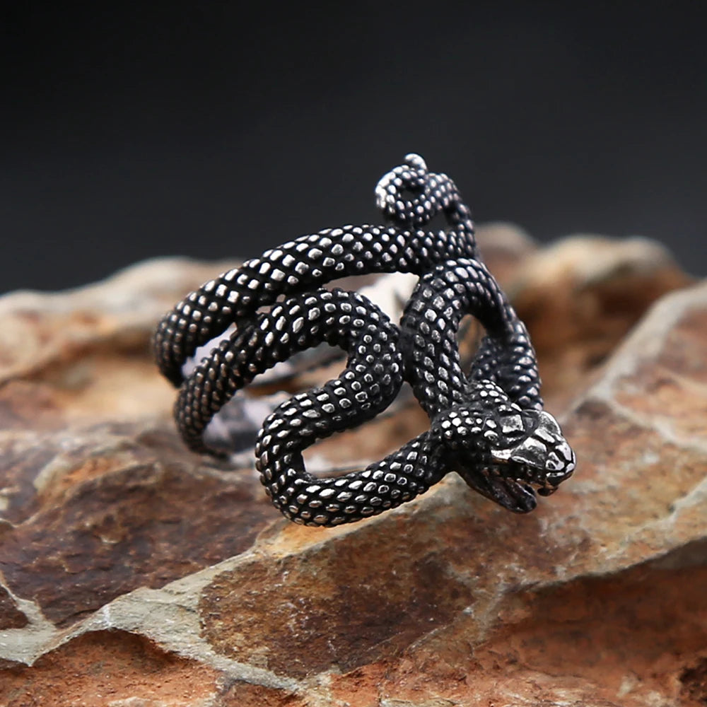 Vleee Fashionable Retro Silver Snake Ring: Unisex Stainless Steel Handmade Snake Ring for Men and Women.