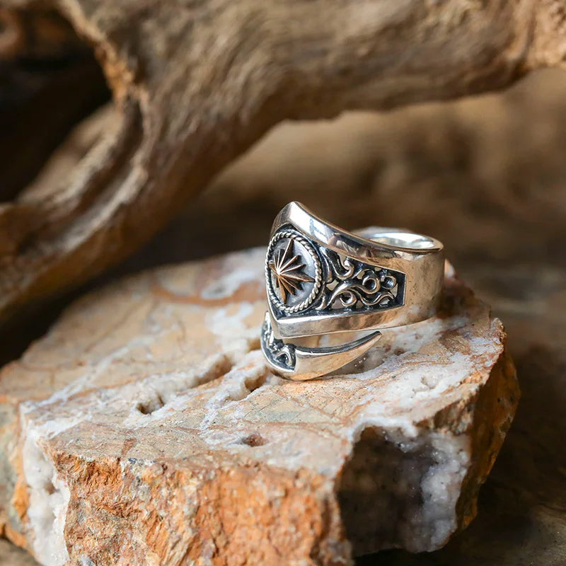 Vleee Vintage Silver Sun God Ring: Men's Fashion Jewelry with a Hip Hop Rock Style.