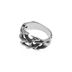 Vleee Vintage Punk Ring: Cutout heart, thorn fence design. Unisex, perfect for casual or party wear.